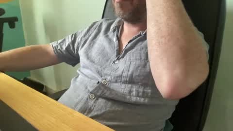 lee_8891 online show from August 6, 11:42 am