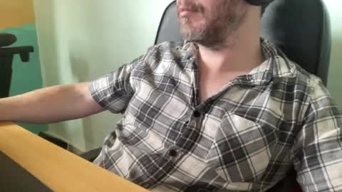 lee_8891 online show from August 7, 10:26 am