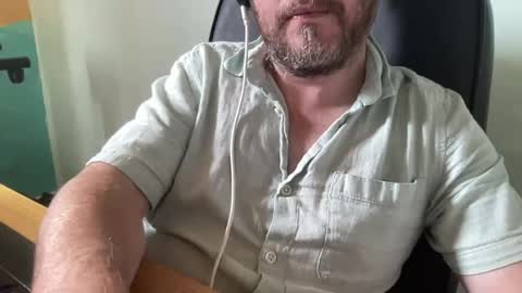 lee_8891 online show from August 12, 10:39 am