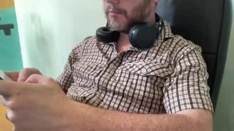 lee_8891 online show from August 14, 11:25 am