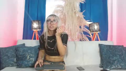 leeh online show from July 27, 6:46 pm