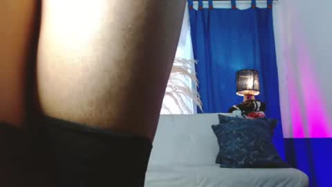 leeh online show from August 5, 4:27 pm