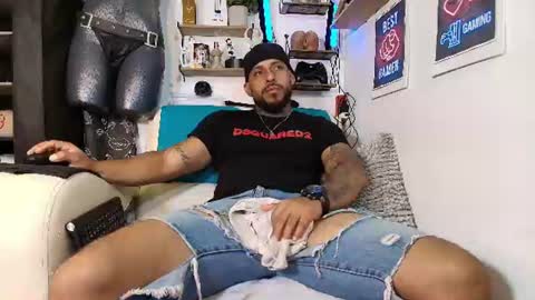 leenar_key online show from July 7, 1:09 am