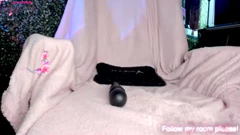 Emily  Fansly  online show from August 4, 6:32 am