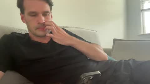 leexxx_69 online show from July 12, 10:16 pm