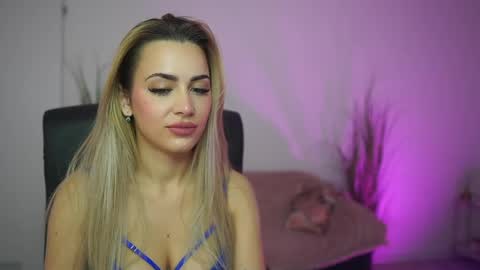 LegallyBlonde18 online show from April 26, 1:51 pm