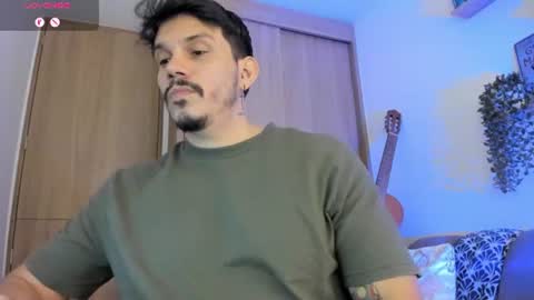 Alejandro online show from August 6, 9:36 pm