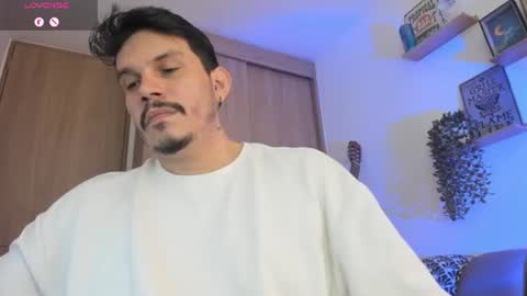 Alejandro online show from August 10, 3:46 pm