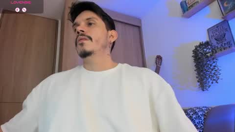 Alejandro online show from August 11, 7:38 pm