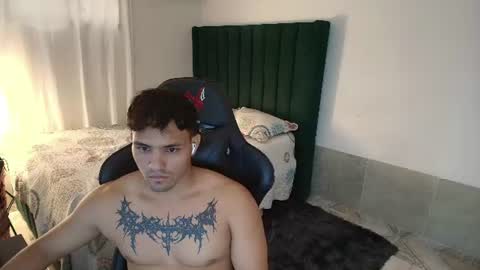  Lei  online show from August 9, 10:11 pm