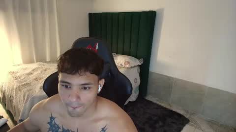  Lei  online show from August 10, 11:17 pm
