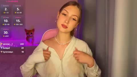 leiakiss online show from July 25, 7:07 pm
