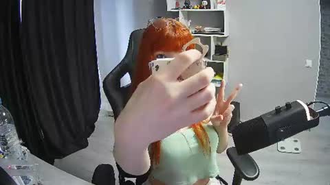 Viola online show from August 18, 5:13 am