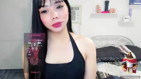 leighottie online show from April 18, 11:03 pm
