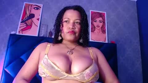 leila carther online show from August 13, 7:06 pm