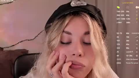 leilalafleur_ online show from August 15, 4:49 am