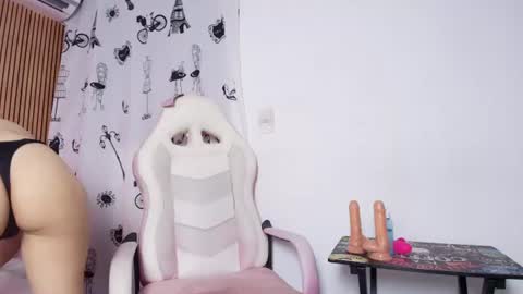 lelany_evans online show from June 19, 8:58 am