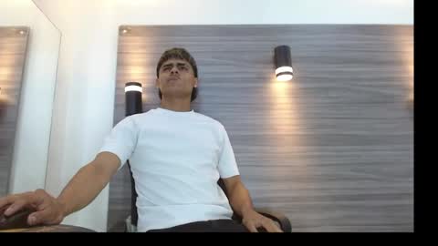 lelehott01 online show from August 7, 2:22 am