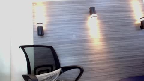lelehott01 online show from August 14, 4:16 am