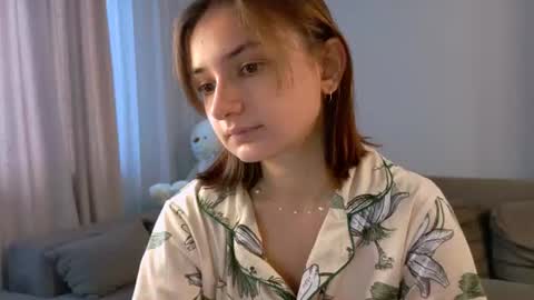 Lelia online show from June 21, 3:13 pm