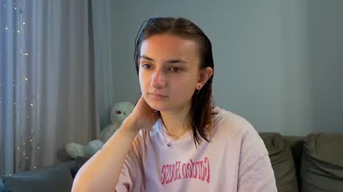 Lelia online show from August 14, 3:54 am