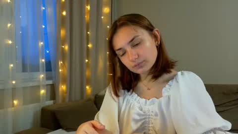 Lelia online show from August 16, 1:31 am