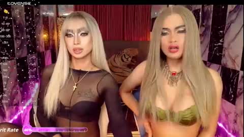 lemonass_ online show from June 30, 3:46 pm