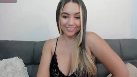 lena_luthor online show from August 15, 9:46 am