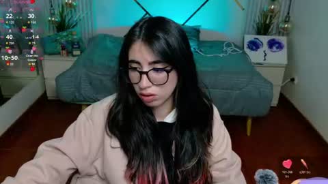 Lena online show from August 18, 2:56 pm