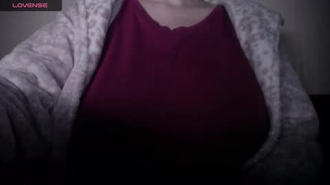 lenagolden online show from April 29, 5:37 pm