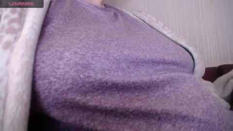 lenagolden online show from May 4, 12:39 pm