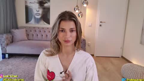 Lenna Goddess online show from August 1, 5:57 am