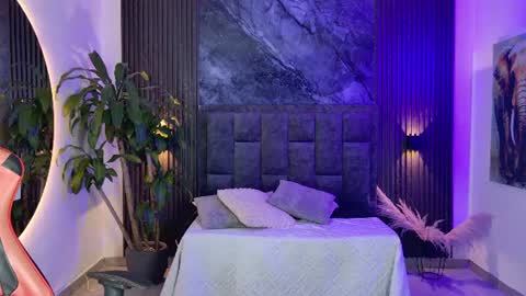lenna_s1 online show from August 1, 11:11 pm