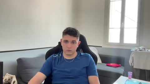 leo0606215417 online show from June 25, 1:03 pm