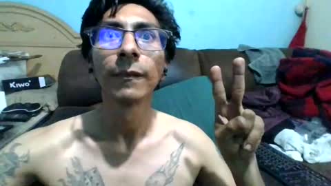 Leonel online show from August 15, 7:18 pm