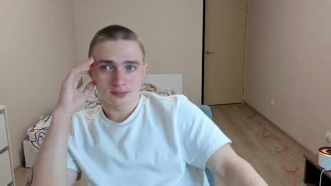 leo__miller online show from June 1, 3:53 am