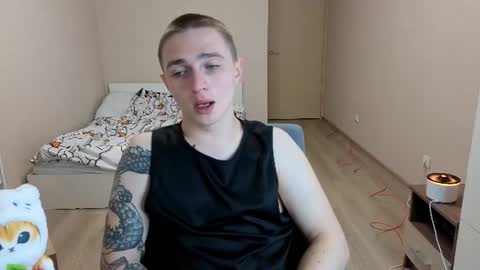 leo__miller online show from June 13, 5:43 pm