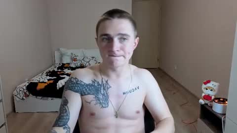 leo__miller online show from June 18, 2:22 am