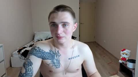 leo__miller online show from June 19, 1:38 am