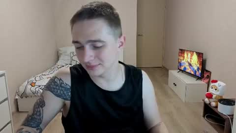 leo__miller online show from July 7, 7:40 pm