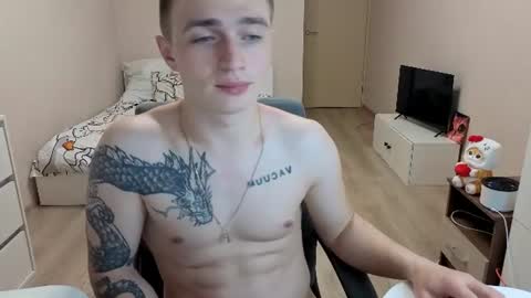 leo__miller online show from July 7, 9:52 pm