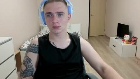 leo__miller online show from August 11, 3:52 am