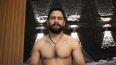 Leo  Diaz online show from August 4, 1:02 am