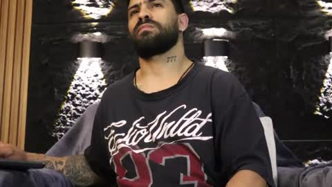 Leo  Diaz online show from August 8, 12:00 am