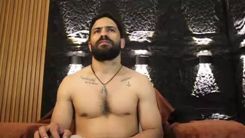 Leo  Diaz online show from August 14, 2:04 am