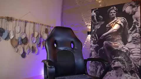 Leo  Diaz online show from August 15, 11:52 pm