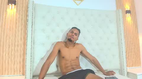 Leo online show from August 11, 11:51 pm