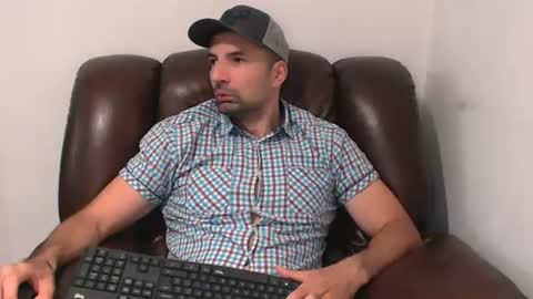 Leo Gianni online show from August 2, 7:10 pm