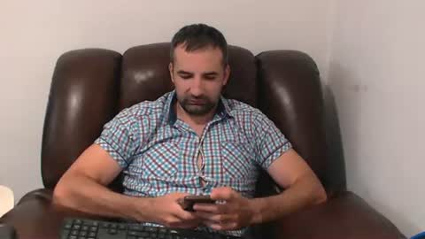 Leo Gianni online show from August 4, 6:27 pm