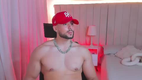 Leo online show from August 3, 5:09 pm